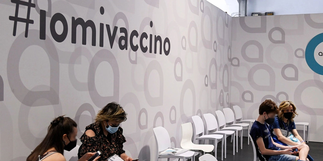 Open day per il vaccino anti covid a Bologna: dove e quando