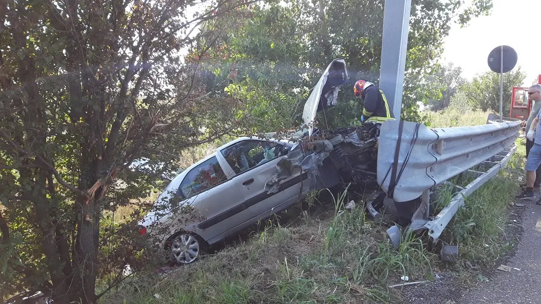 Reggio Emilia, raffica di incidenti stradali nella Bassa. Ciclista grave