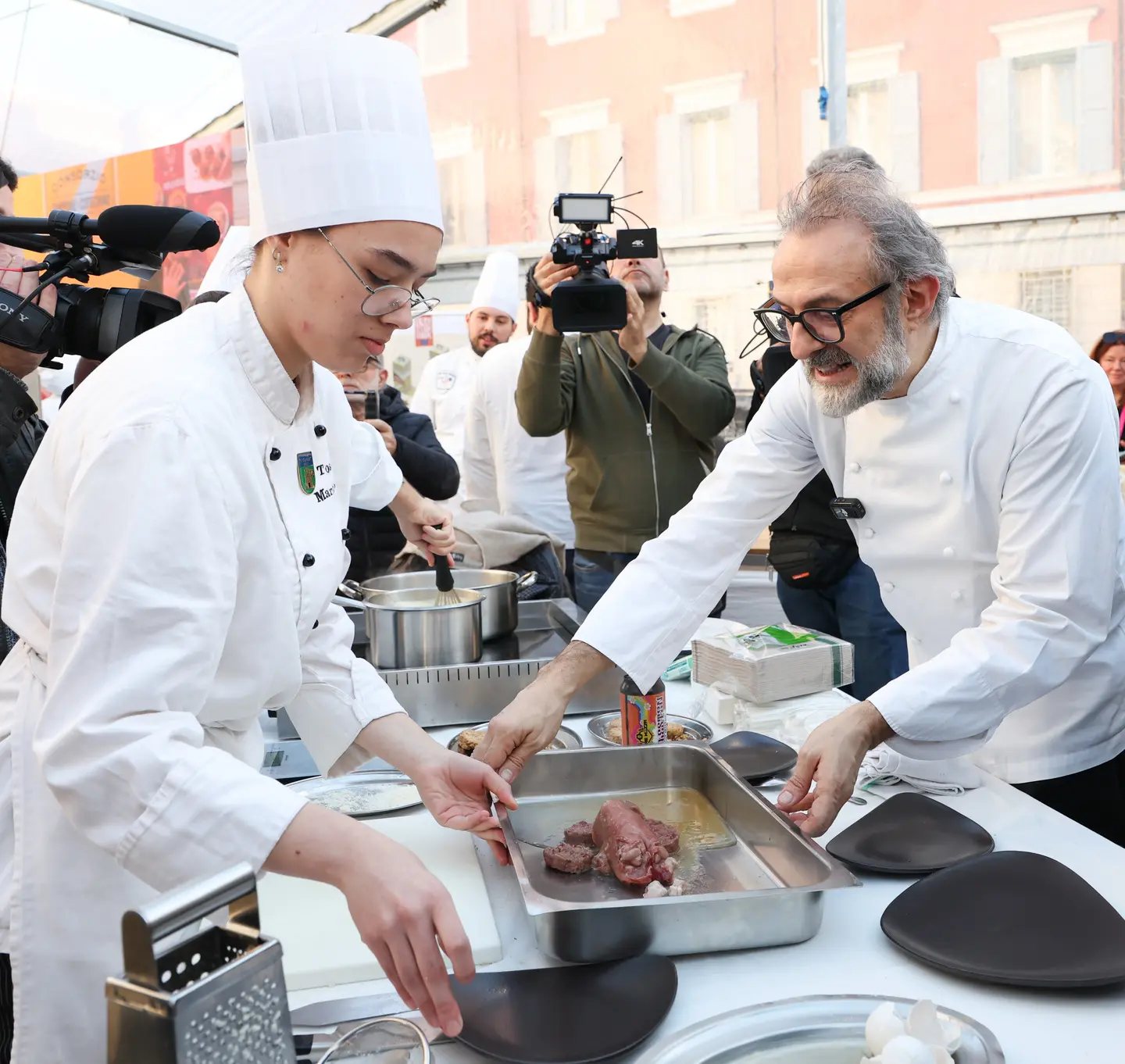 Slow Food Fast Cars, a tavola le ricette di Bottura-Gilmore - Food