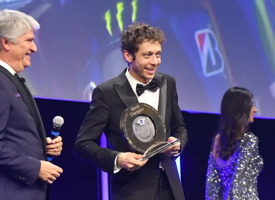 Valentino Rossi, premio alla carriera. E brilla la stella di Pecco Bagnaia