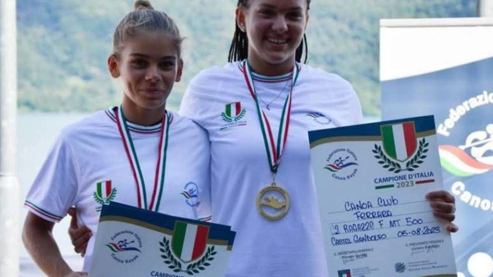 

Titoli tricolori a Castel Gandolfo per Serena Boari e Vittoria Melotti del Canoa Club Ferrara