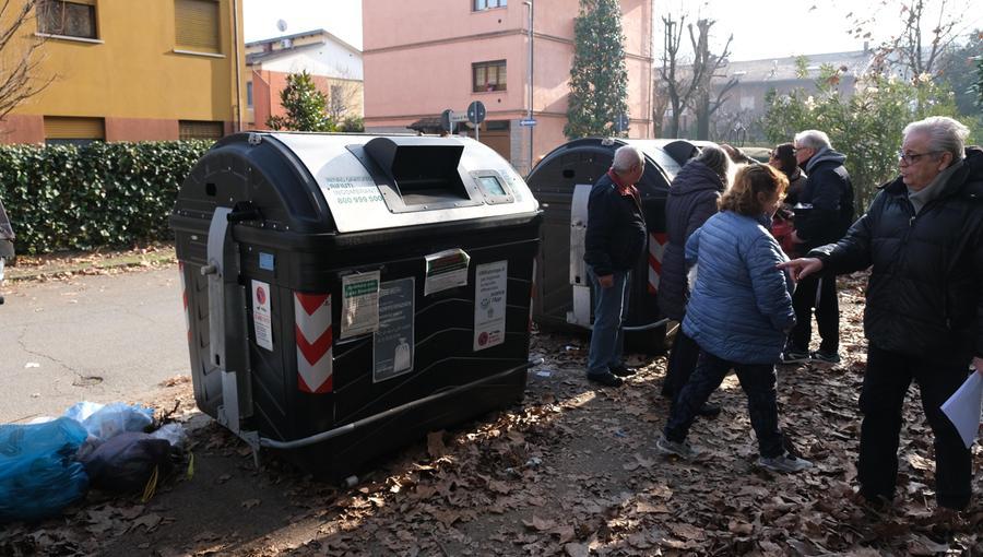 Hera: i sacchi per la raccolta differenziata si ritirano anche