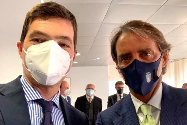 Il presidente della Regione con Roberto Mancini, testimonial vincente delle Marche