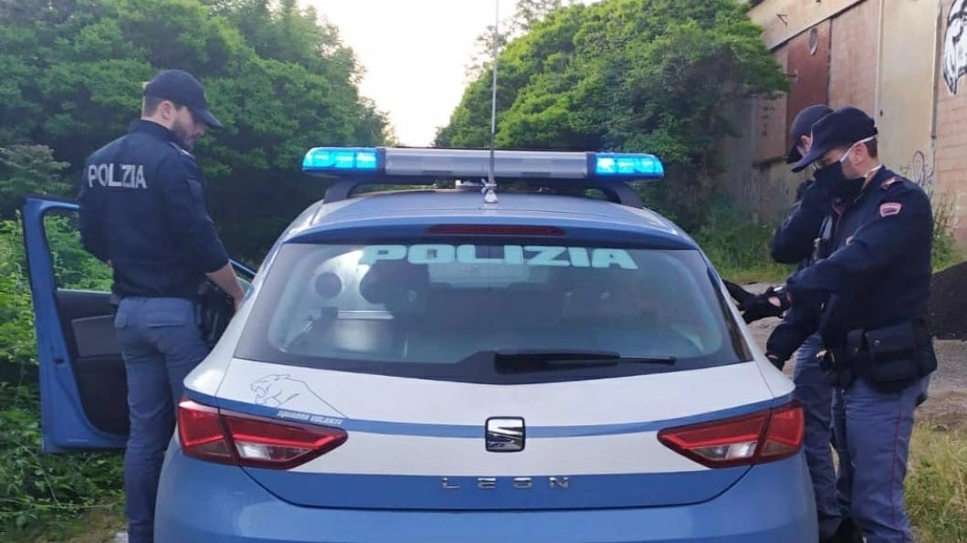 Reggio Emilia Polacco In Cella Per Furti In Negozi E Bar 6051