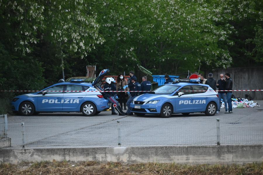 Omicidio A Bologna Oggi Donna Di 31 Anni Fatta A Pezzi E Gettata Nel Cassonetto 