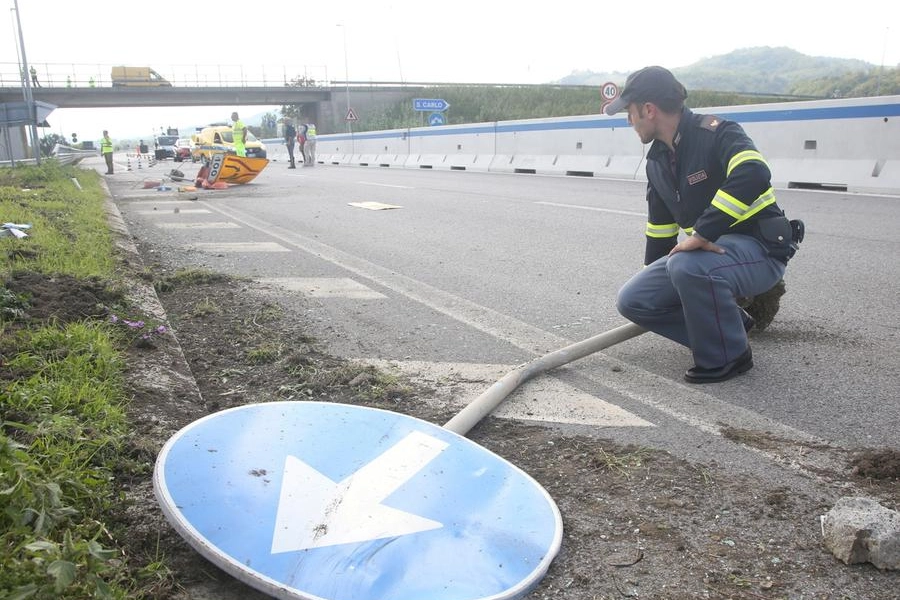 Il luogo del tragico incidente in cui hanno perso la vita i coniugi Gentili