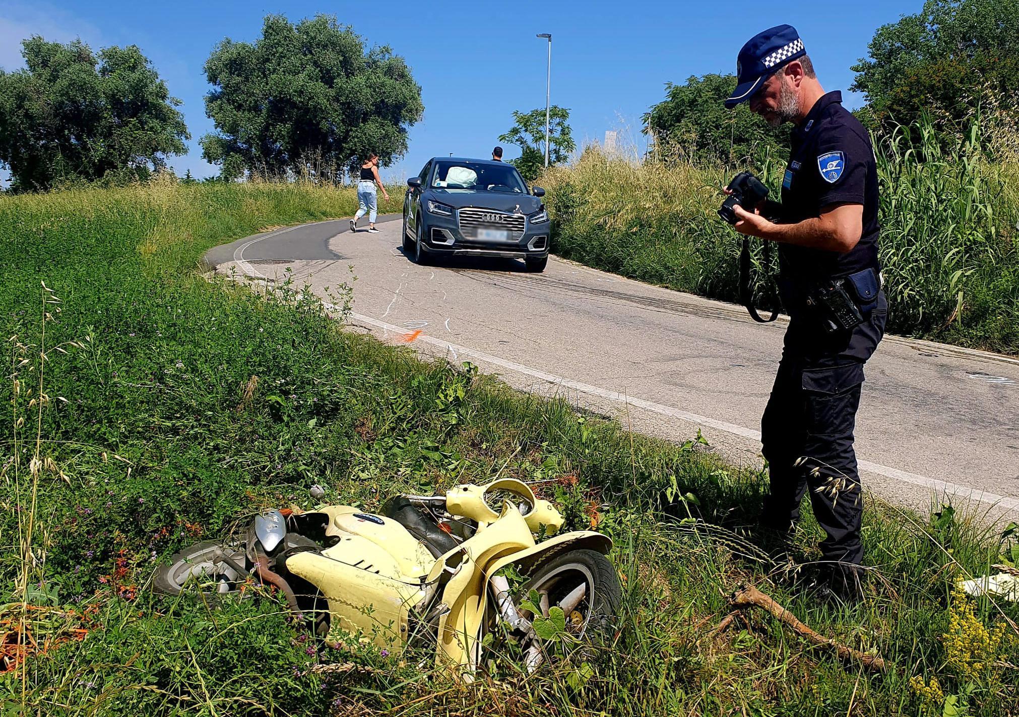 Schianto Tra Scooter E Suv Un Enne In Gravi Condizioni