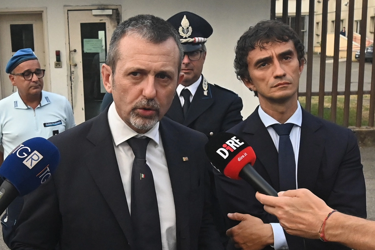 Il sottosegretario Andrea Delmastro con il vice ministro Galeazzo Bignami