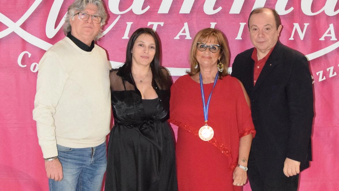 Franca Dovesi vince il premio speciale di poesia