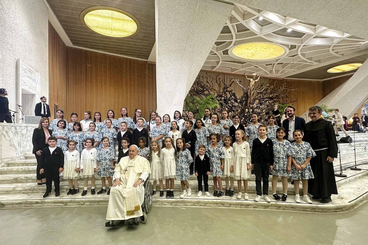 Il Piccolo Coro dell'Antoniano ha incontrato il Papa questa mattina in Vaticano