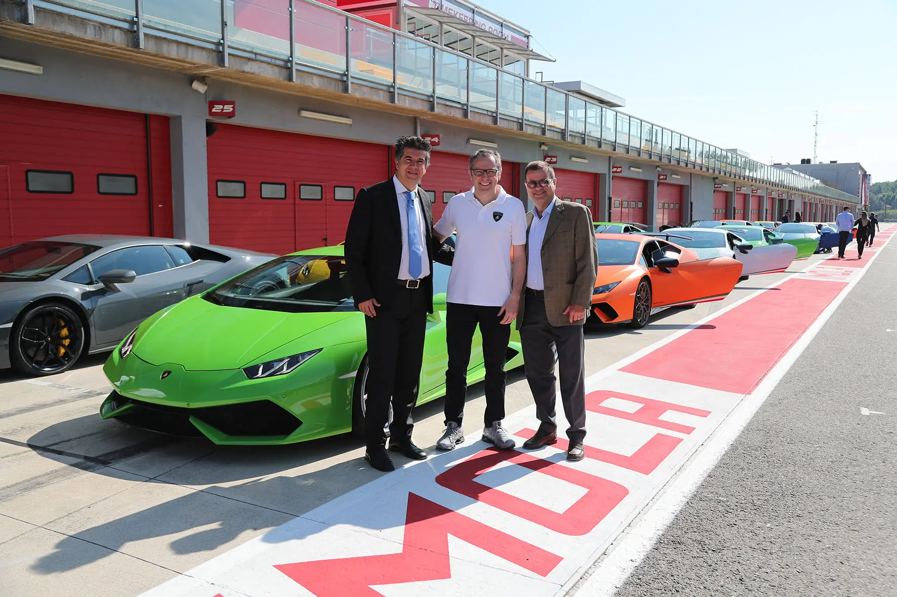 Imola, Lamborghini protagonista all'autodromo