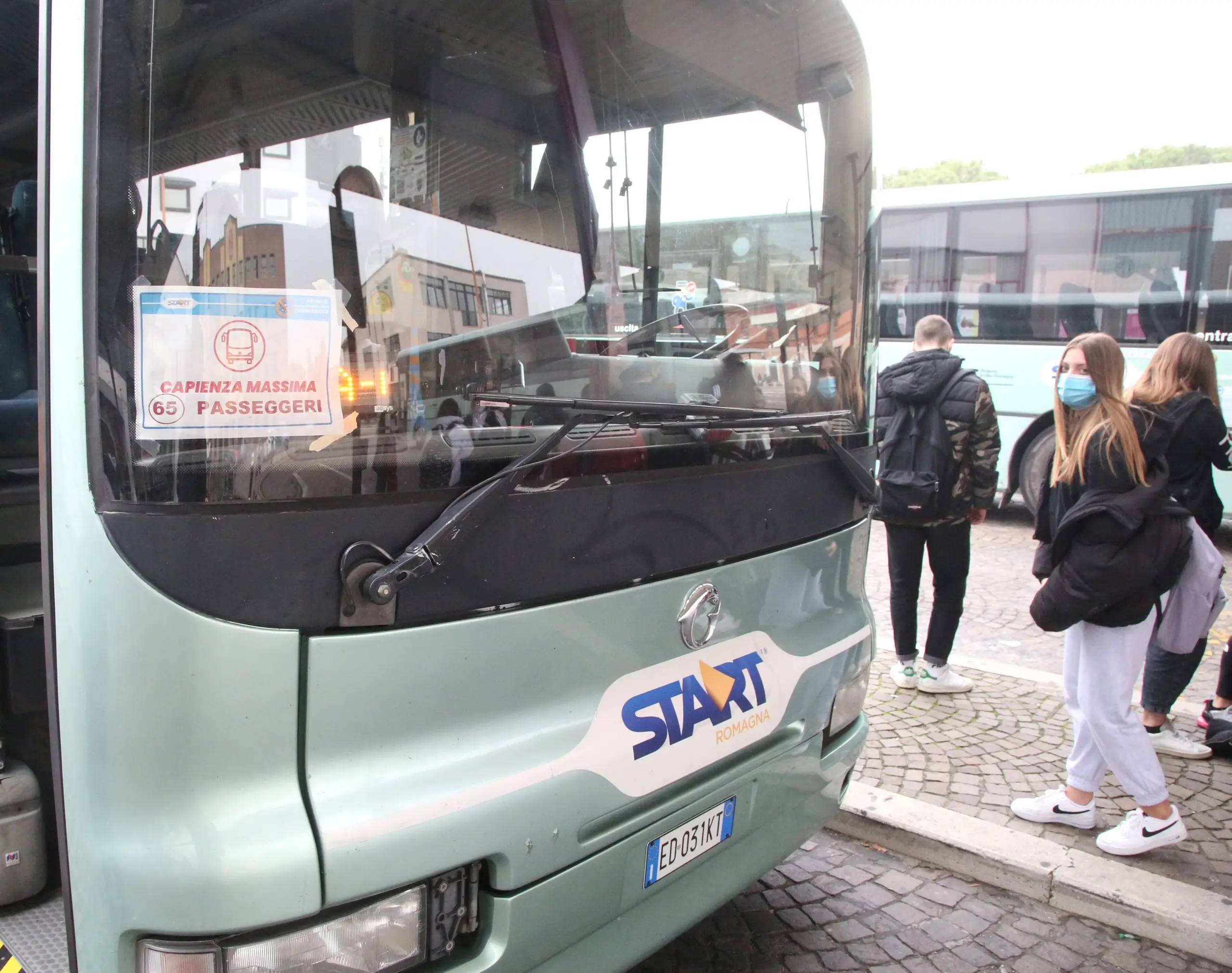 Didattica a distanza, autobus semivuoti