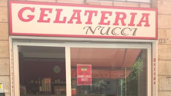 Chiude la storica gelateria Nucci di Ascoli: era famosa soprattutto per il cioccolato