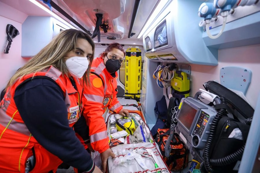 Il ragazzino è stato soccorso dai sanitari del 118 (Foto d'archivio)