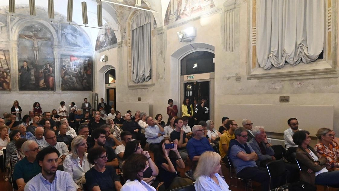 Assemblea infuocata su viale Oriani: "Perdere 16 posti auto è un danno"