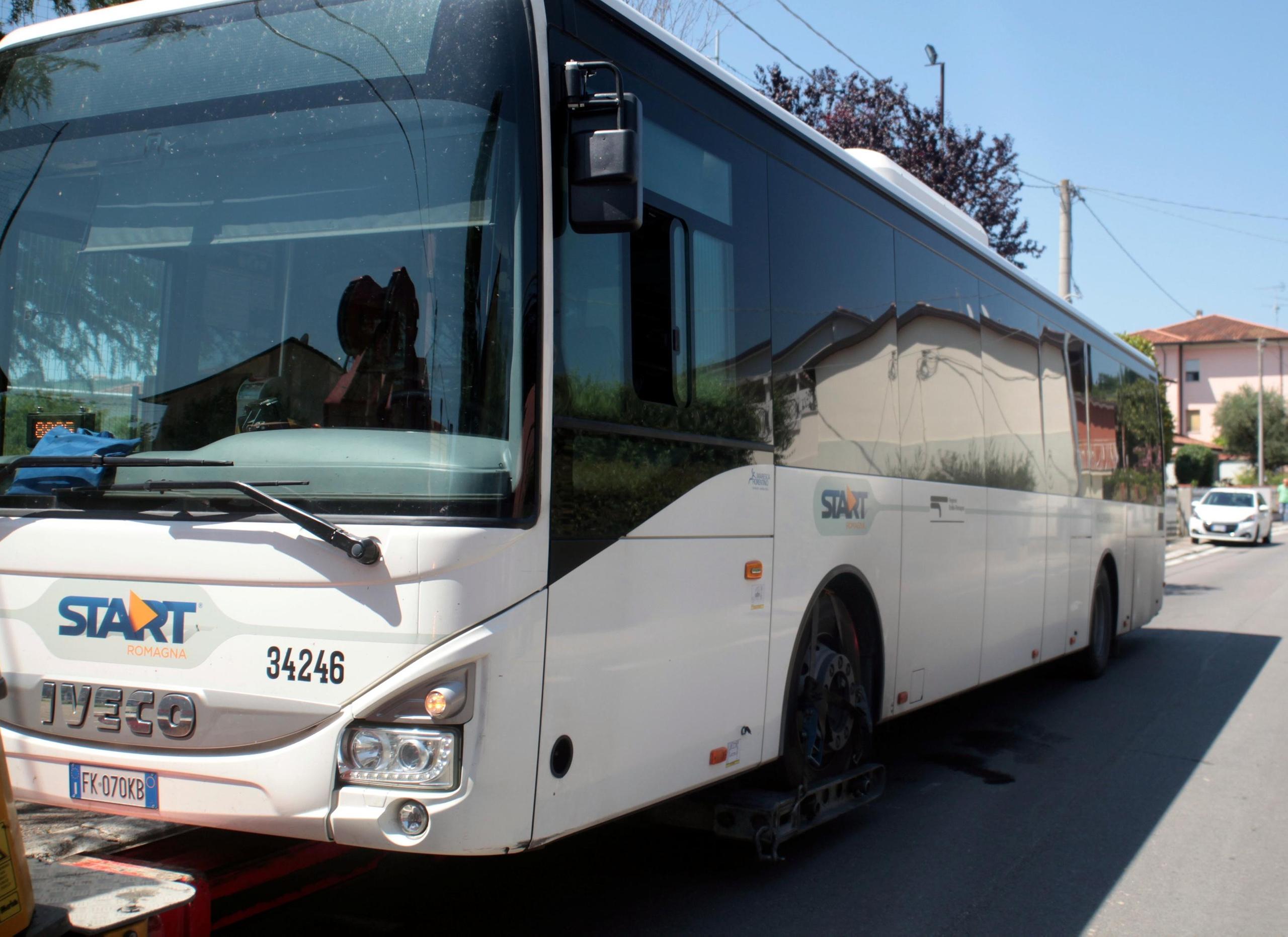 Tragedia A Balignano Schianto Contro Un Bus, Muore Ciclista Di 86 Anni