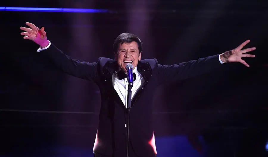 Sanremo 2022: infinito Gianni Morandi. Energia ed entusiasmo sono già da podio