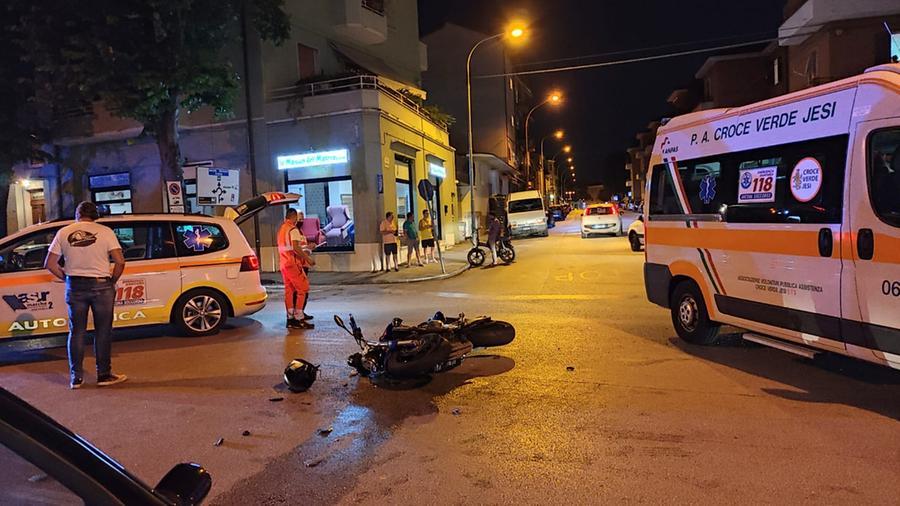 Incidente Jesi, Schianto Tra Auto E Moto: Ferito Centauro 55enne