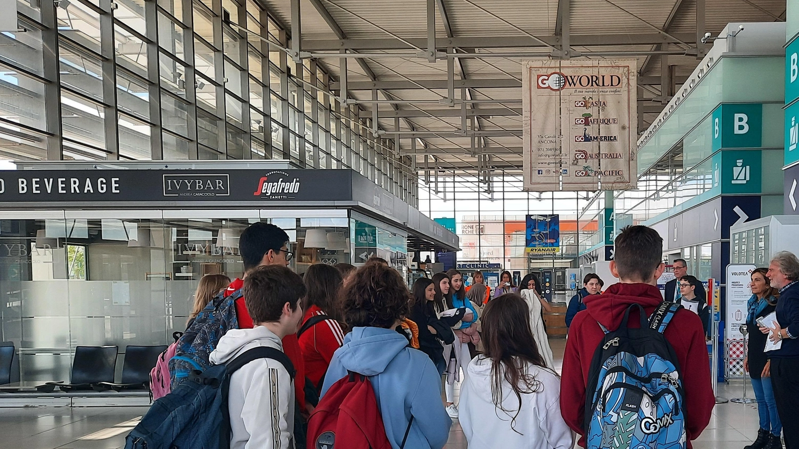 A scuola di turismo responsabile  I ragazzi fanno il primo check-in