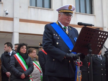 Venezia, capo dei vigili molestato alla festa di Armani: “Ora capisco cosa provano le donne”