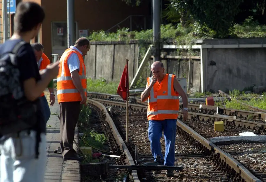 Incidente ferroviario nel Padovano: un uomo è morto investito dal treno