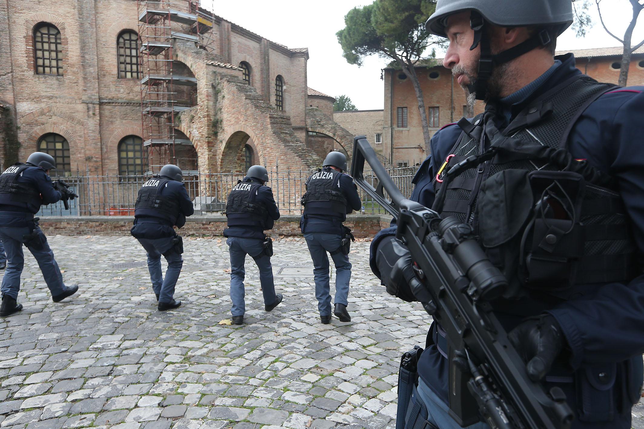 Terrorismo Bologna, Finanziavano La Jihad. Tre A Giudizio