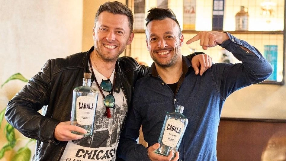 Alessandro Neri E e Mattia Peperoni con il loro gin Cabala