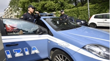 Auto sospetta, fermati in provincia di Pesaro Urbino due rumeni ricercati in Francia