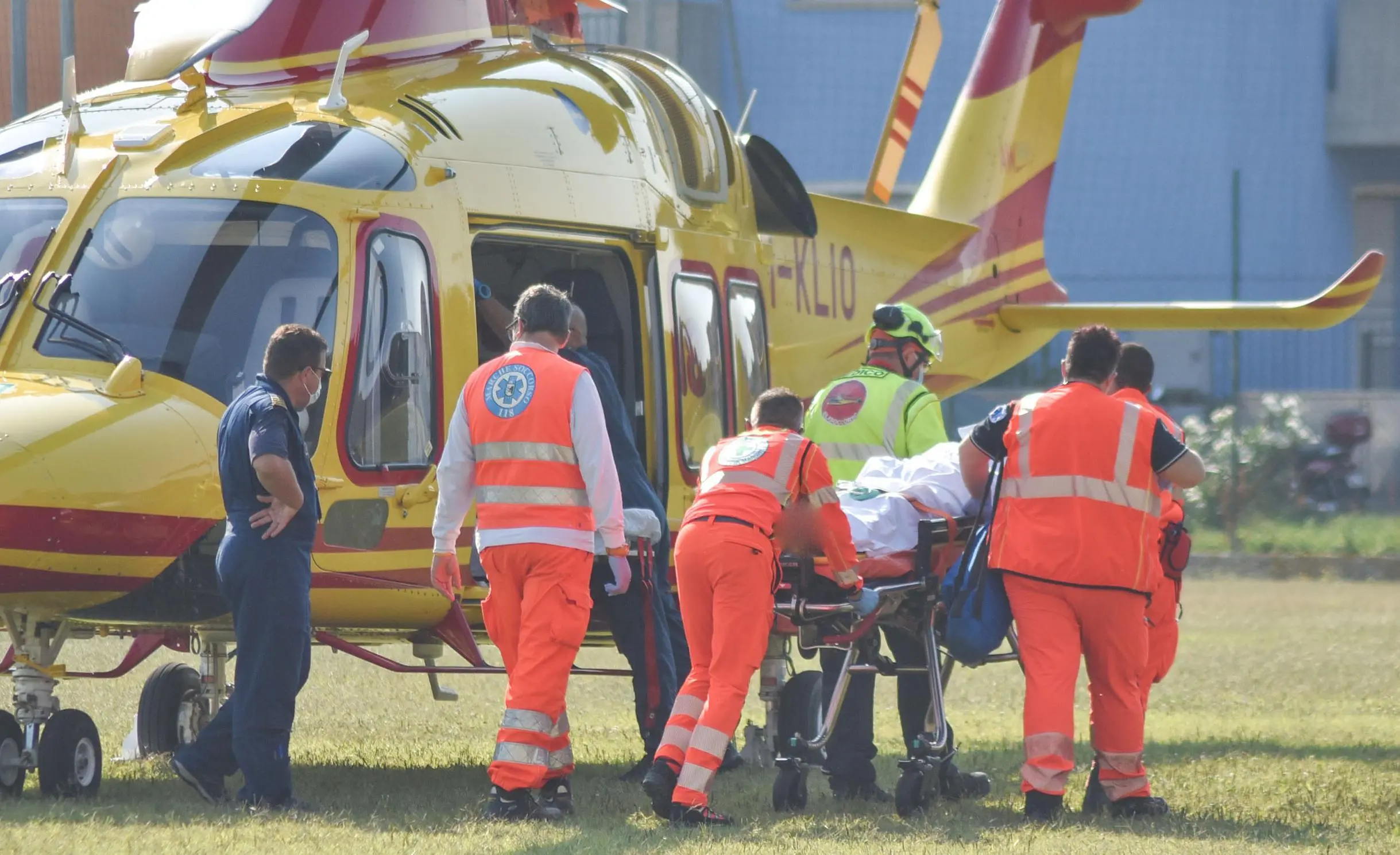 Incidente sul lavoro, ragazzo perde due dita