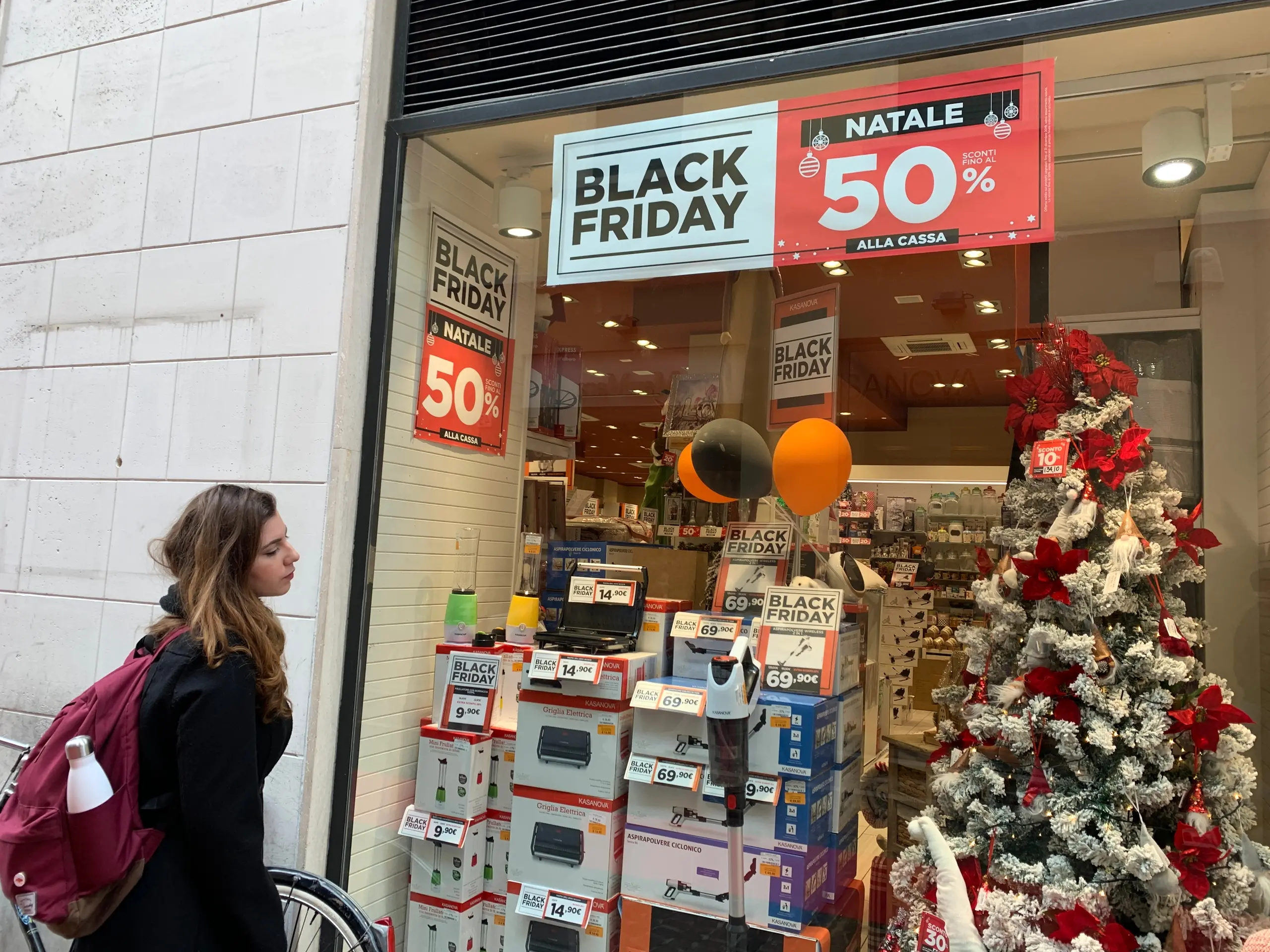 Black Friday 2019, a Pesaro spunta anche nei bar