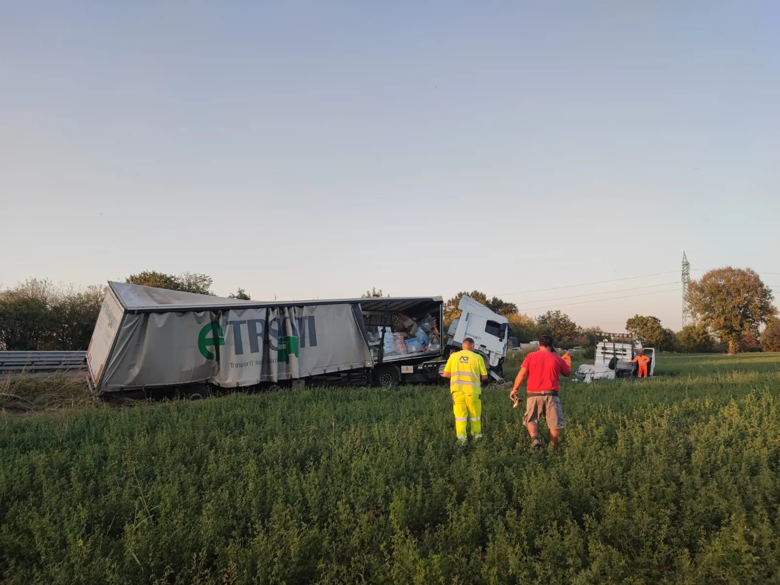 Maxi Tamponamento In Tangenziale: Due Feriti E Traffico In Tilt