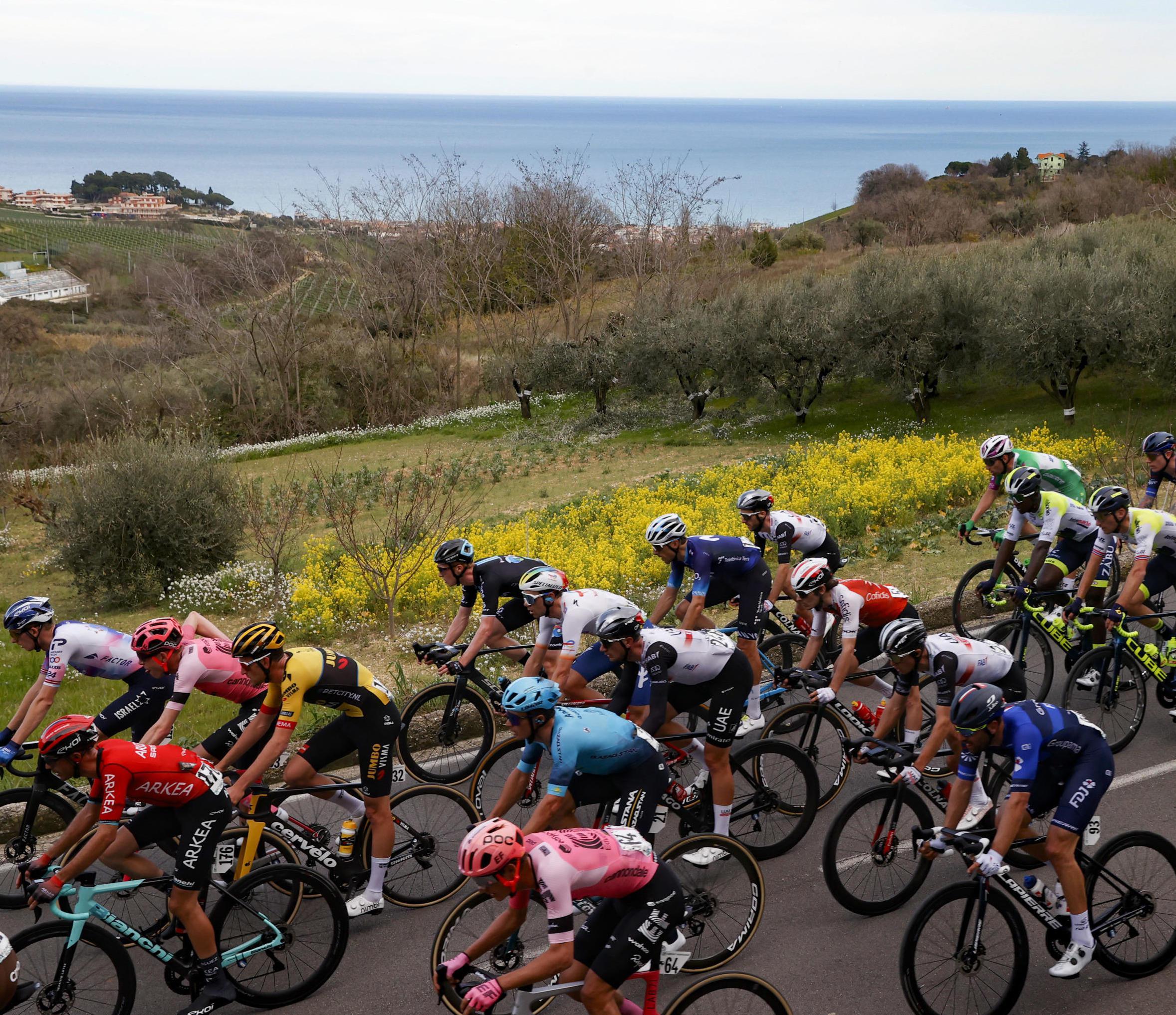 TirrenoAdriatico show Il Piceno incanta in televisione A Tortoreto il