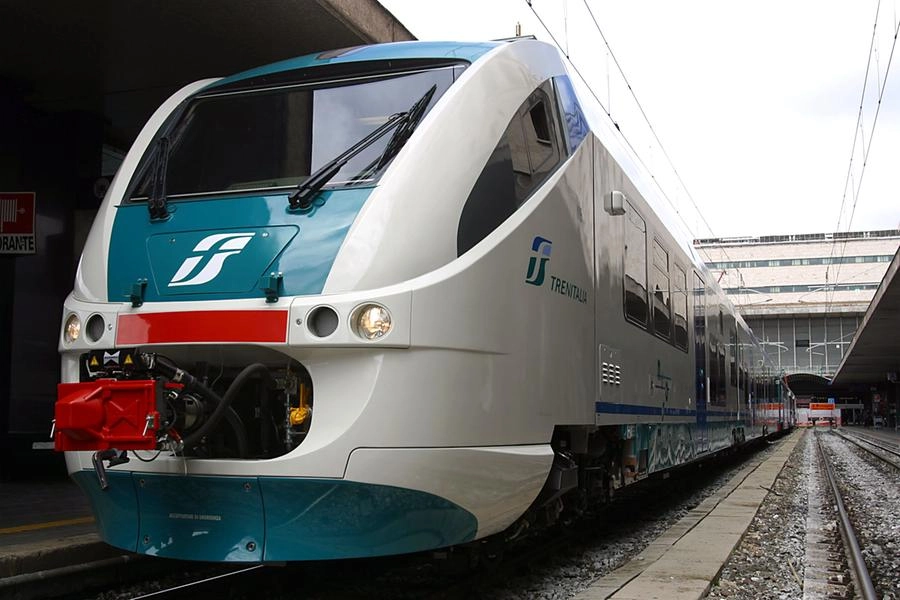 Treni fermi alla stazione di Rimini