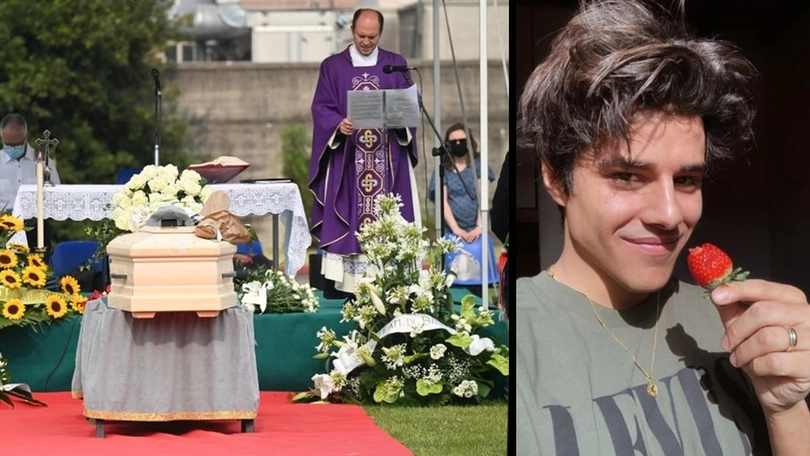 Il funerale di Michele Merlo, aveva 28 anni (foto Schicchi)