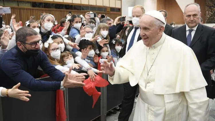 Antoniano, i bimbi dal papa invocano la pace