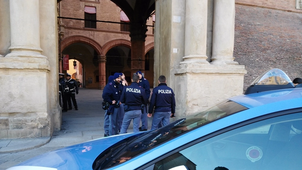Polizia a Bologna, foto generica