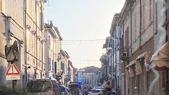 I soccorsi in via Vittorio Emanuele a Gualtieri