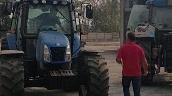 Indagine ’fai da te’ dei contadini: trovano il deposito di trattori rubati