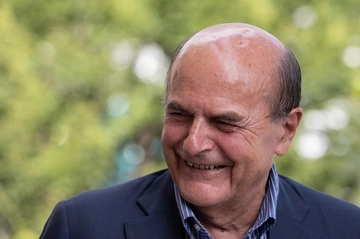 Festa dell’Unità Bologna, Bersani sul terzo mandato: "Pensiamo ad altre possibilità"