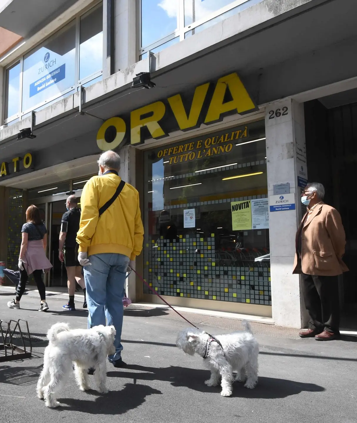 Rovigo, assalto ai supermercati. Svuotati gli scaffali