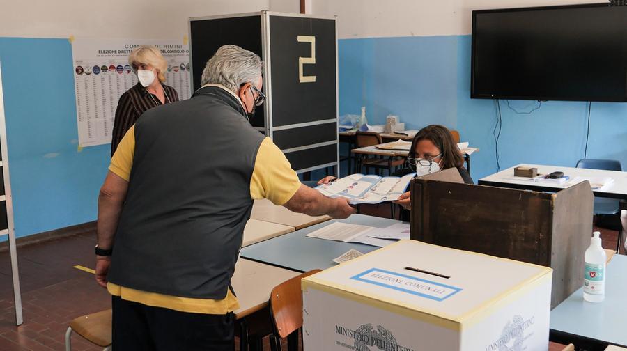 Elezioni Comunali Affluenza In Calo Nel Maceratese