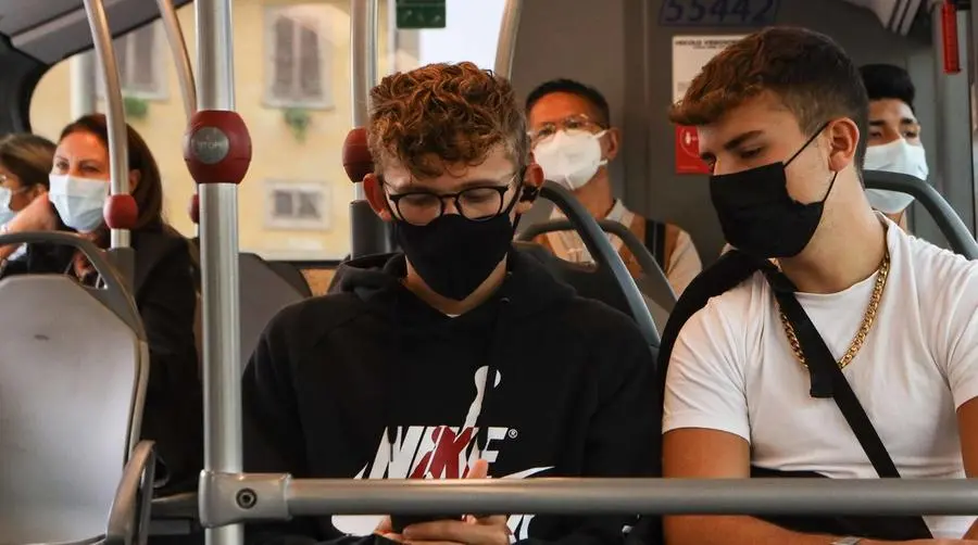 Trasporti, protesta per il minibus di Granaglione: "Ci lascia a piedi"