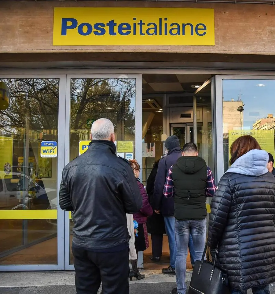 Reddito di cittadinanza a Modena, allarme povertà: "Viviamo solo grazie al sussidio"