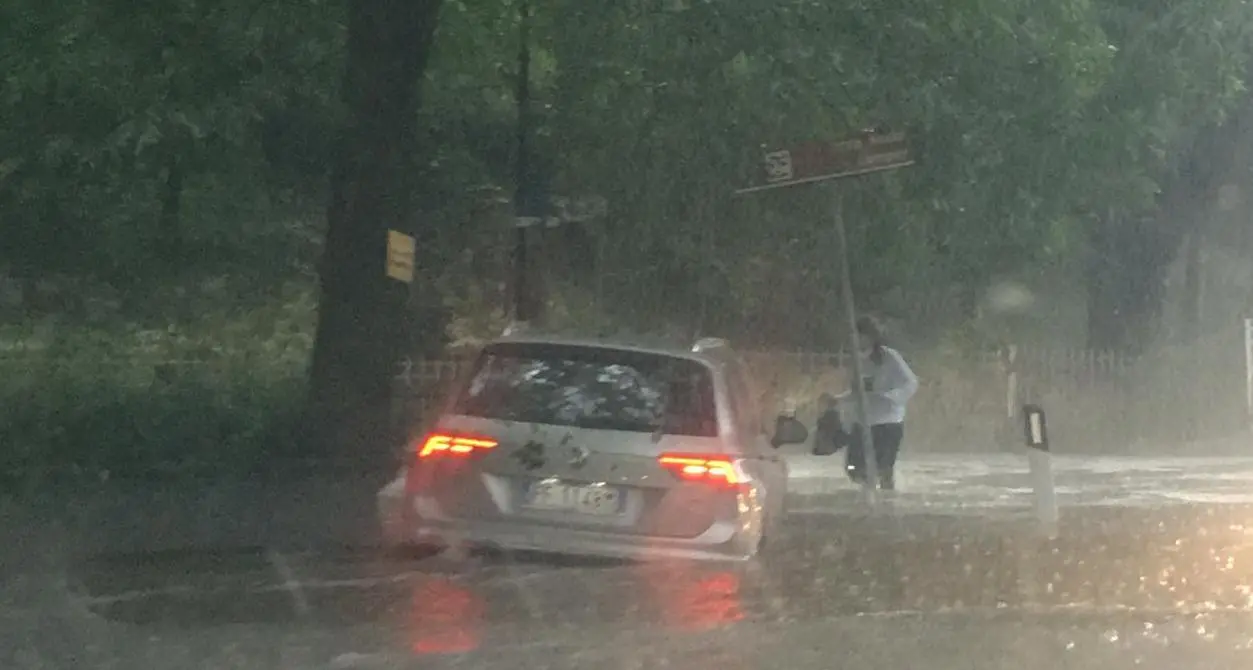 Tempesta di grandine, Vezzano allagata