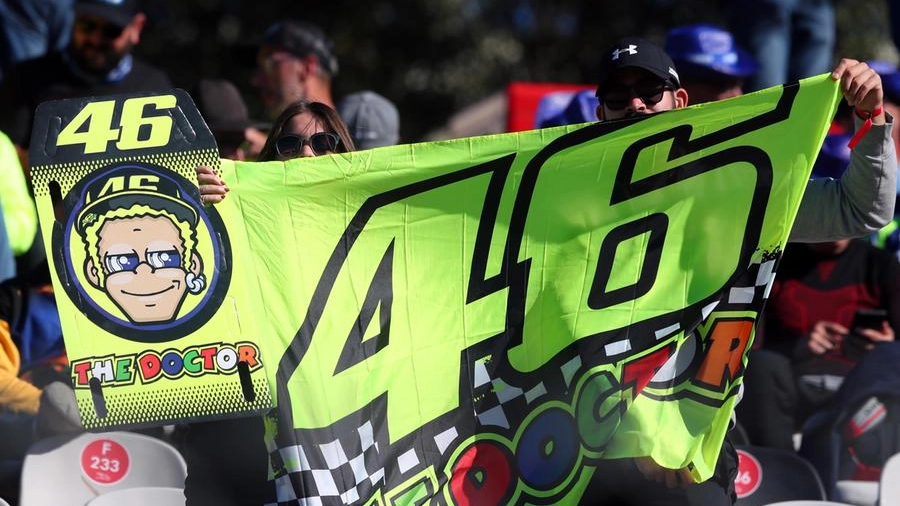 Tifosi di Valentino Rossi, per il Dottore ultima gara della carriera a Valencia