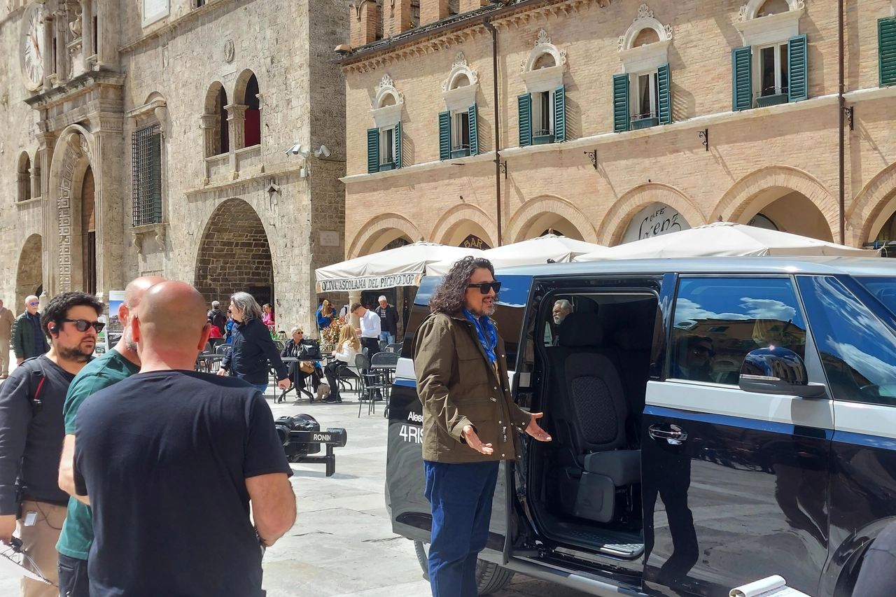 Alessandro Borghese ad Ascoli per '4 Ristoranti' (foto LaBolognese)