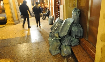 Addio al porta a porta, prime grane Malumori all’interno del Pd