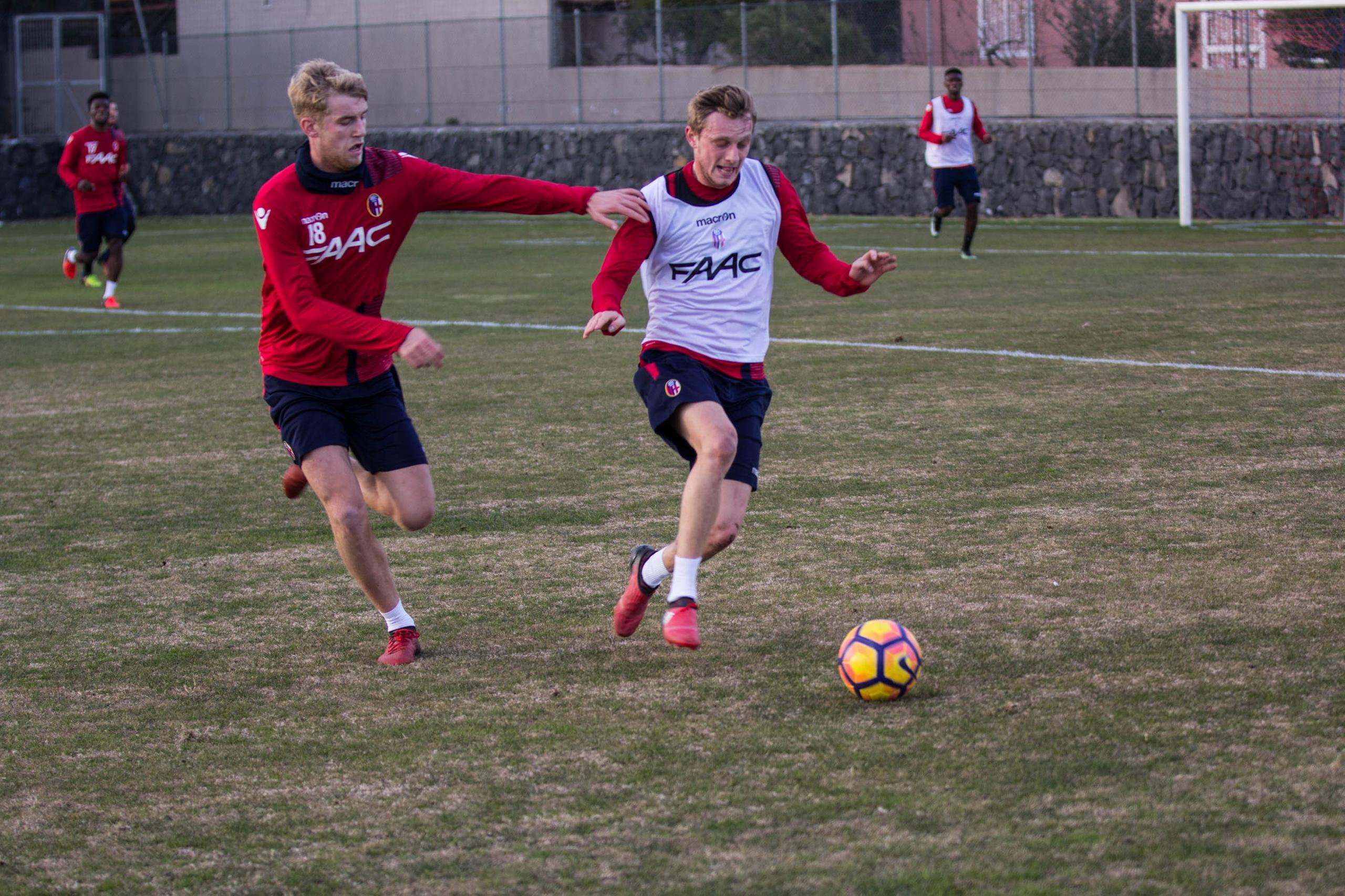 Bologna Primo Allenamento A Catania Il Punto Sugli Infortunati