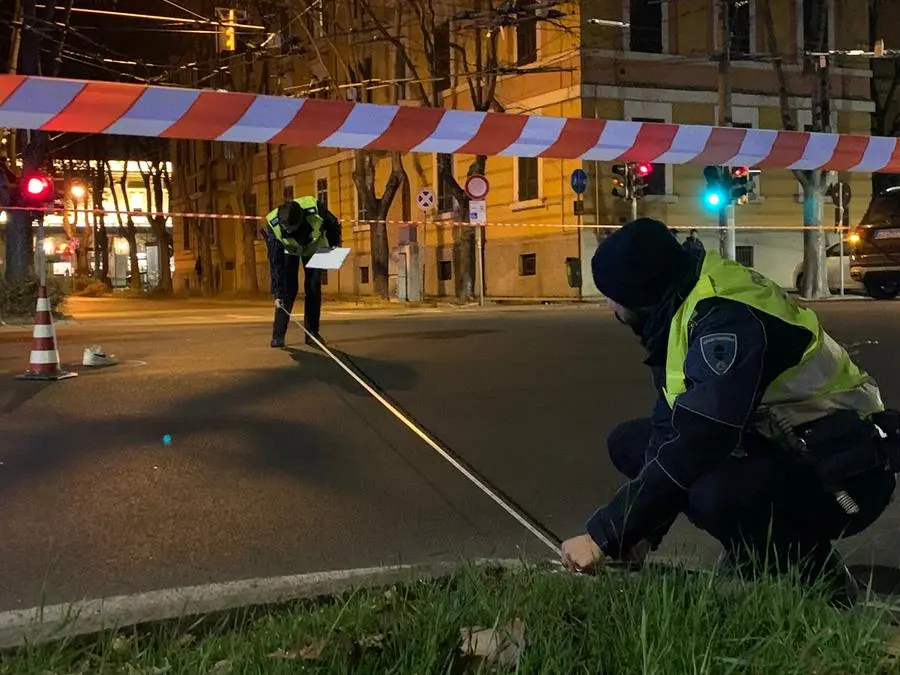 Incidente A Modena, Gravissime Due Ragazze Investite Sulle Strisce