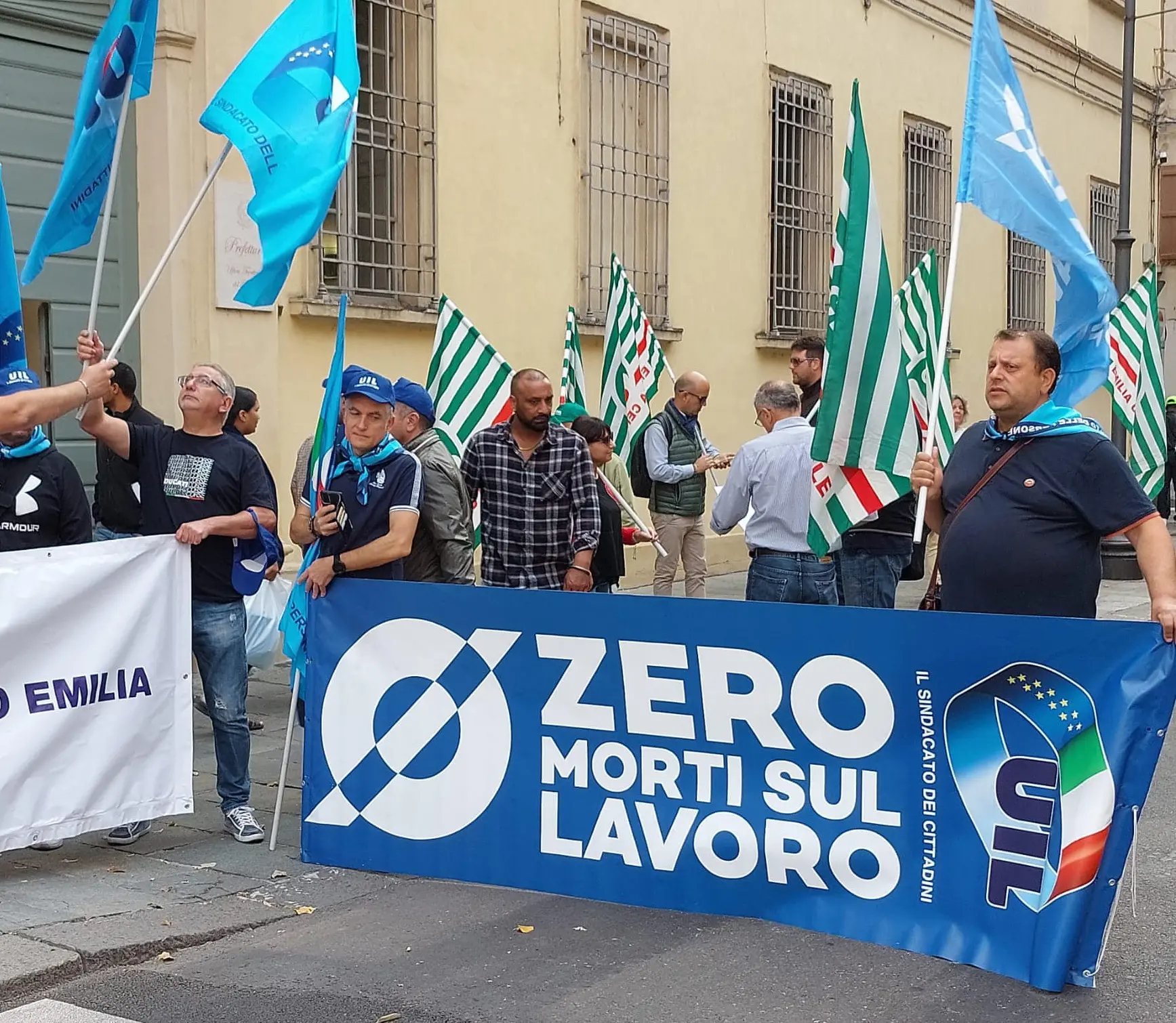 Reggio Emilia, Presidio Dei Sindacati Per La Sicurezza Sul Lavoro